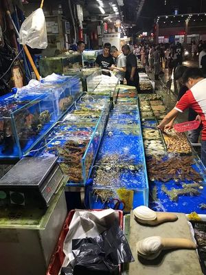 人間美味降臨英德,小超人大閘蟹預定全城開啟,一年一度你怎能錯過呢?